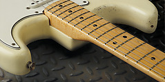 Stratocaster, Fender, Alder, maple, chrome, nickel, plastic